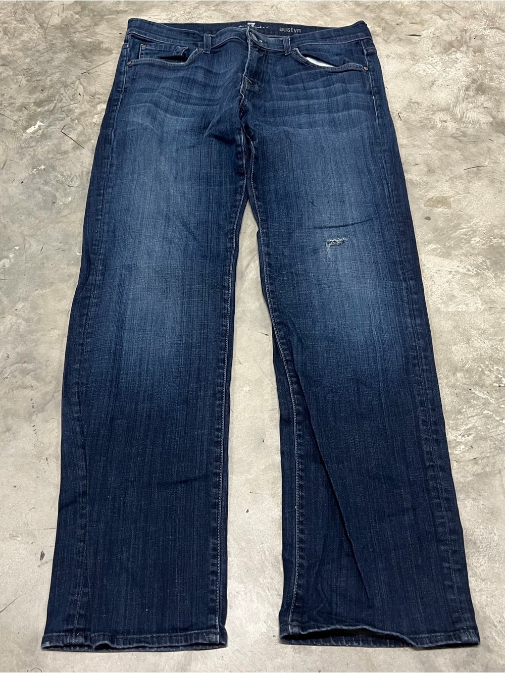 7 For All Mankind Austyn Jeans Men's Size 34x32 Straight Relaxed Casual Made USA